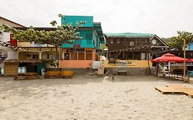 Monaliza Surf Resort La Union